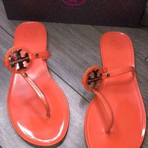 Poppy Coral Mini Miller Jelly Thong Sandal